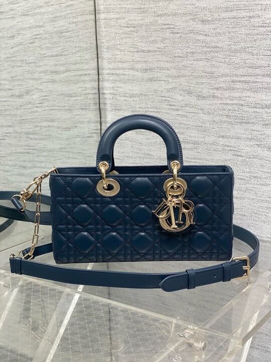 you will pay Dior Bags Sale a one time rental fee